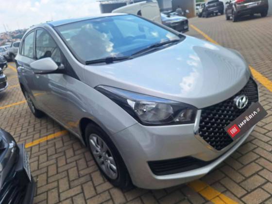 HYUNDAI HB20S 1.0 COMFORT PLUS 12V FLEX 4P MANUAL